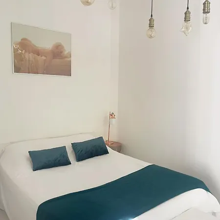 With Private Garden In Center * 니스