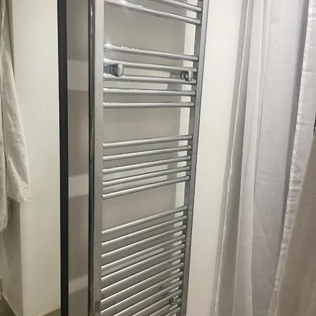 아파트 With Private Garden In Center 니스