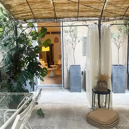 With Private Garden In Center * 니스