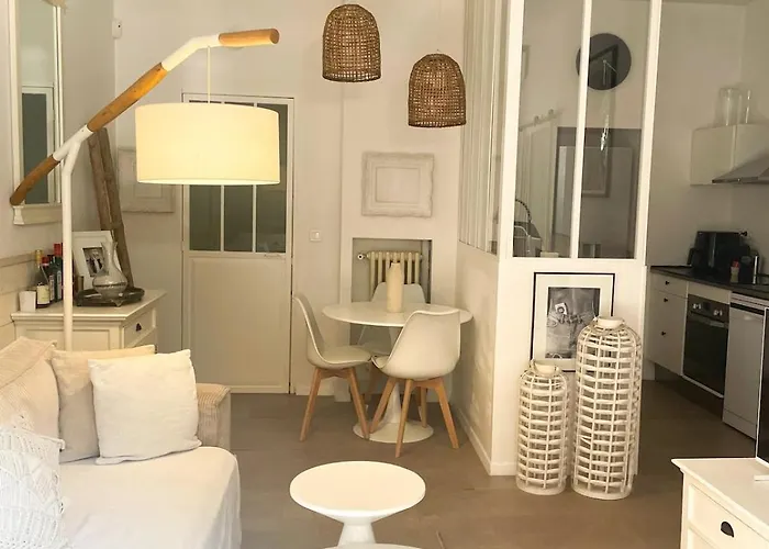 With Private Garden In Center Nizza