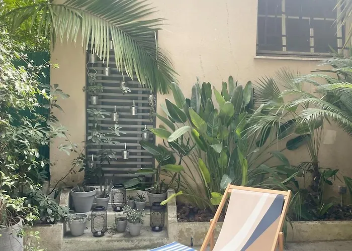 Appartement With Private Garden In Center *