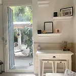 With Private Garden In Center Appartement
