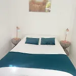 Appartement With Private Garden In Center
