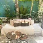 Appartement With Private Garden In Center Nice